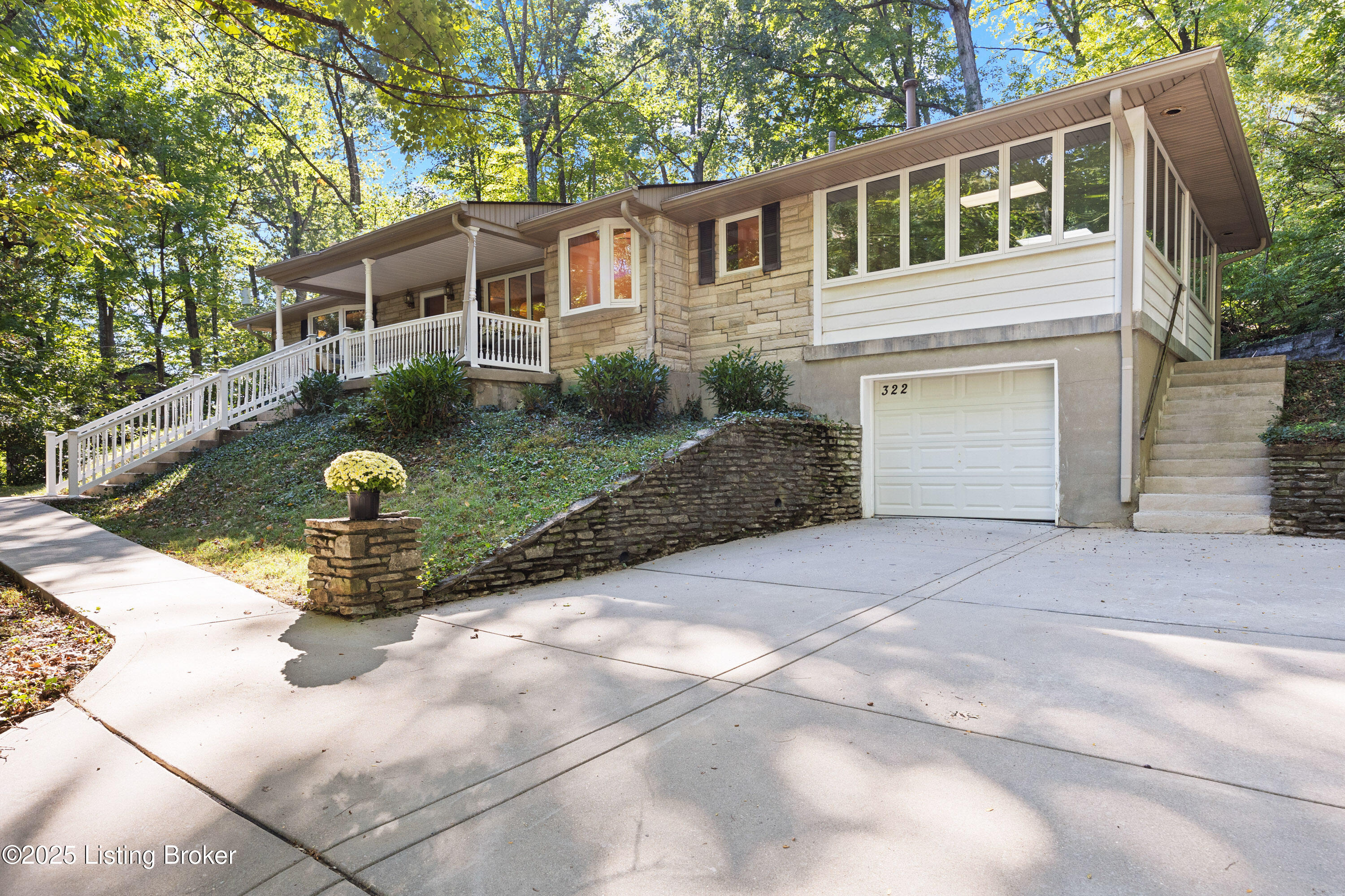 322 Kenwood Hill Rd Property Photo 1