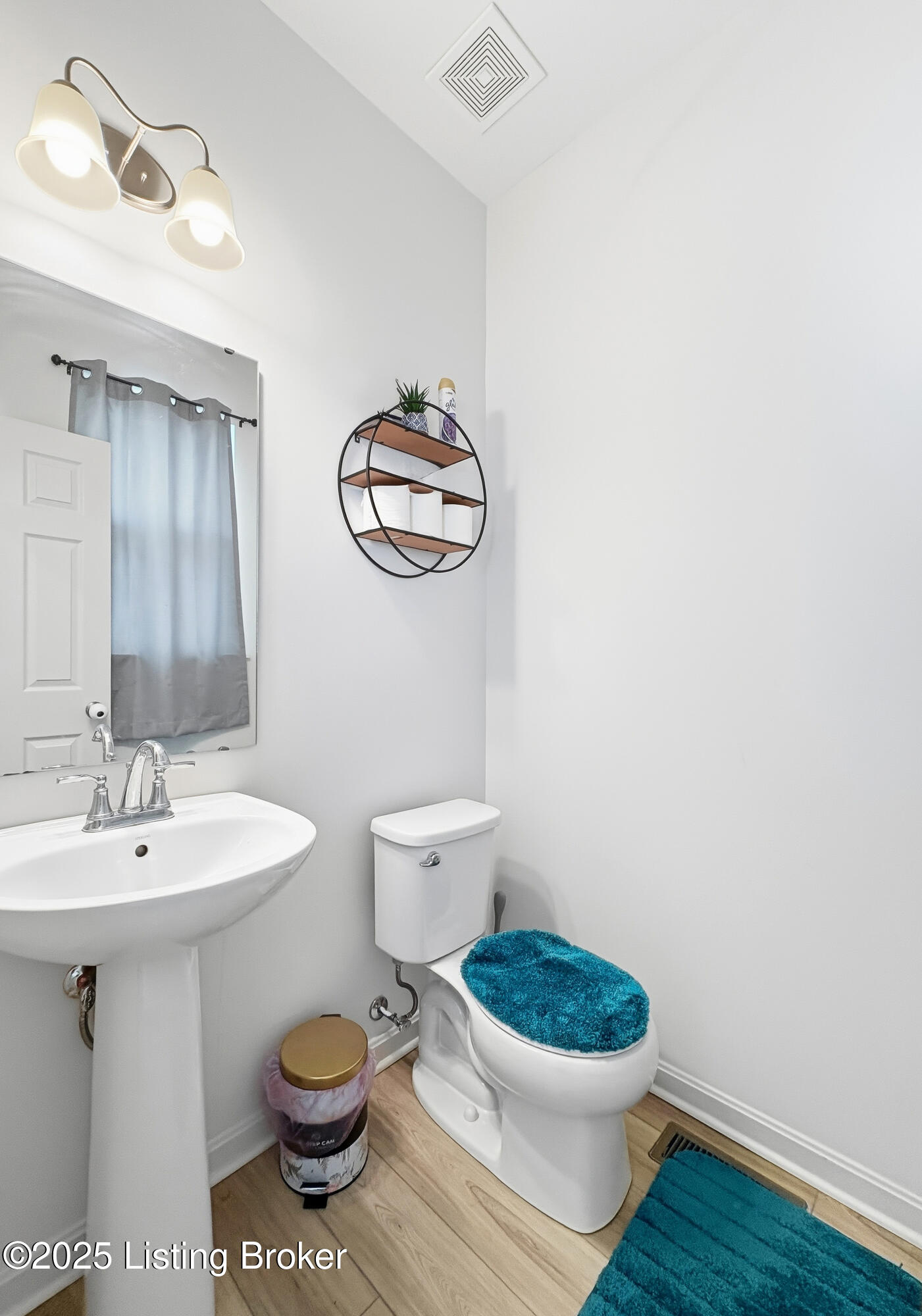 156 Goldeneye Ct Property Photo 8