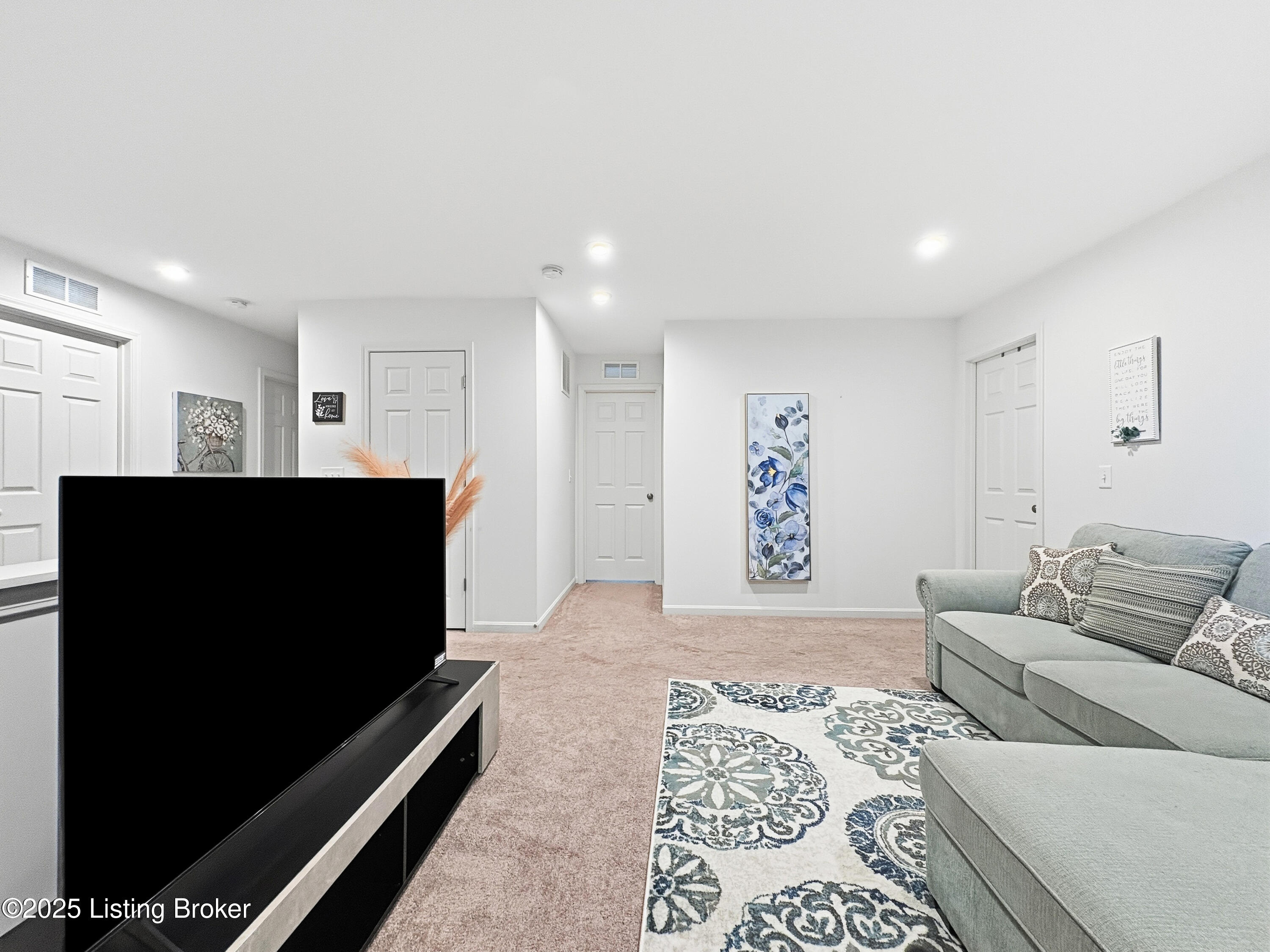 156 Goldeneye Ct Property Photo 29