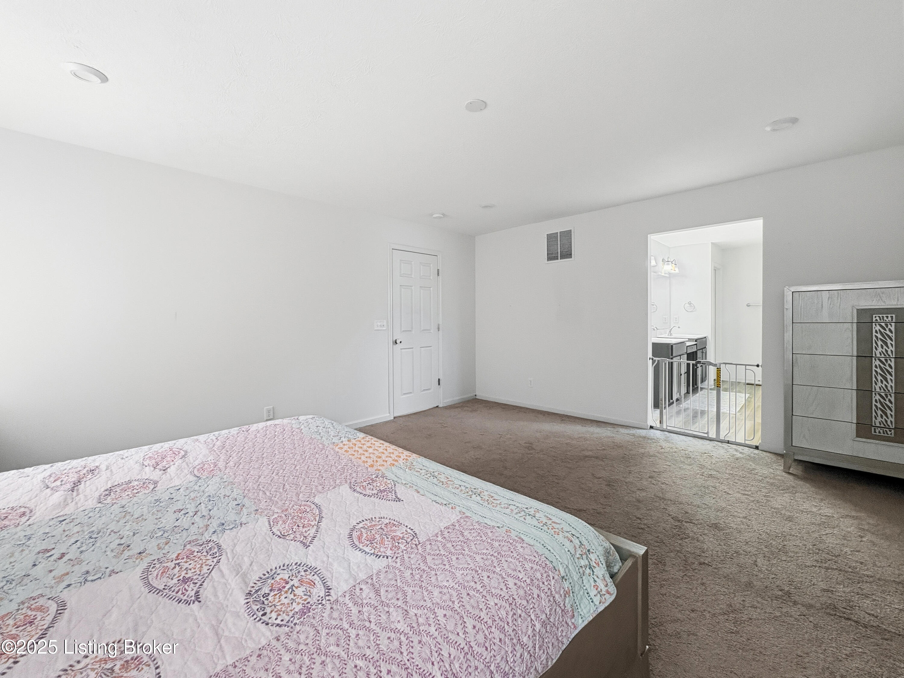 156 Goldeneye Ct Property Photo 43