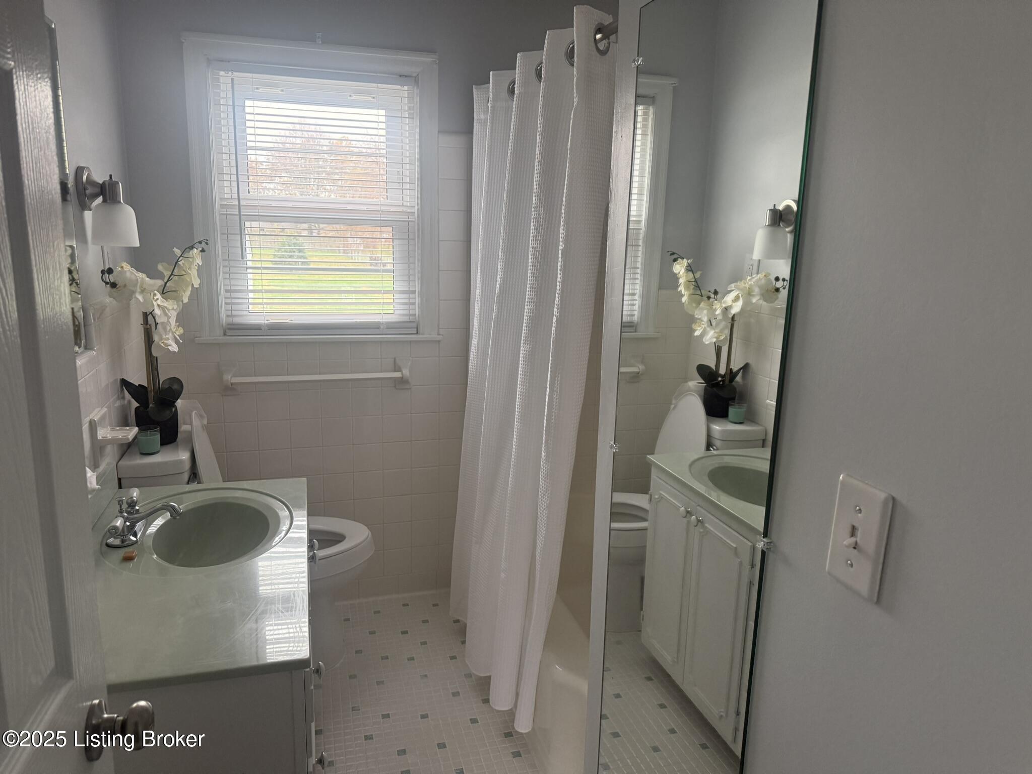 1818 Lewiston Dr Property Photo 9