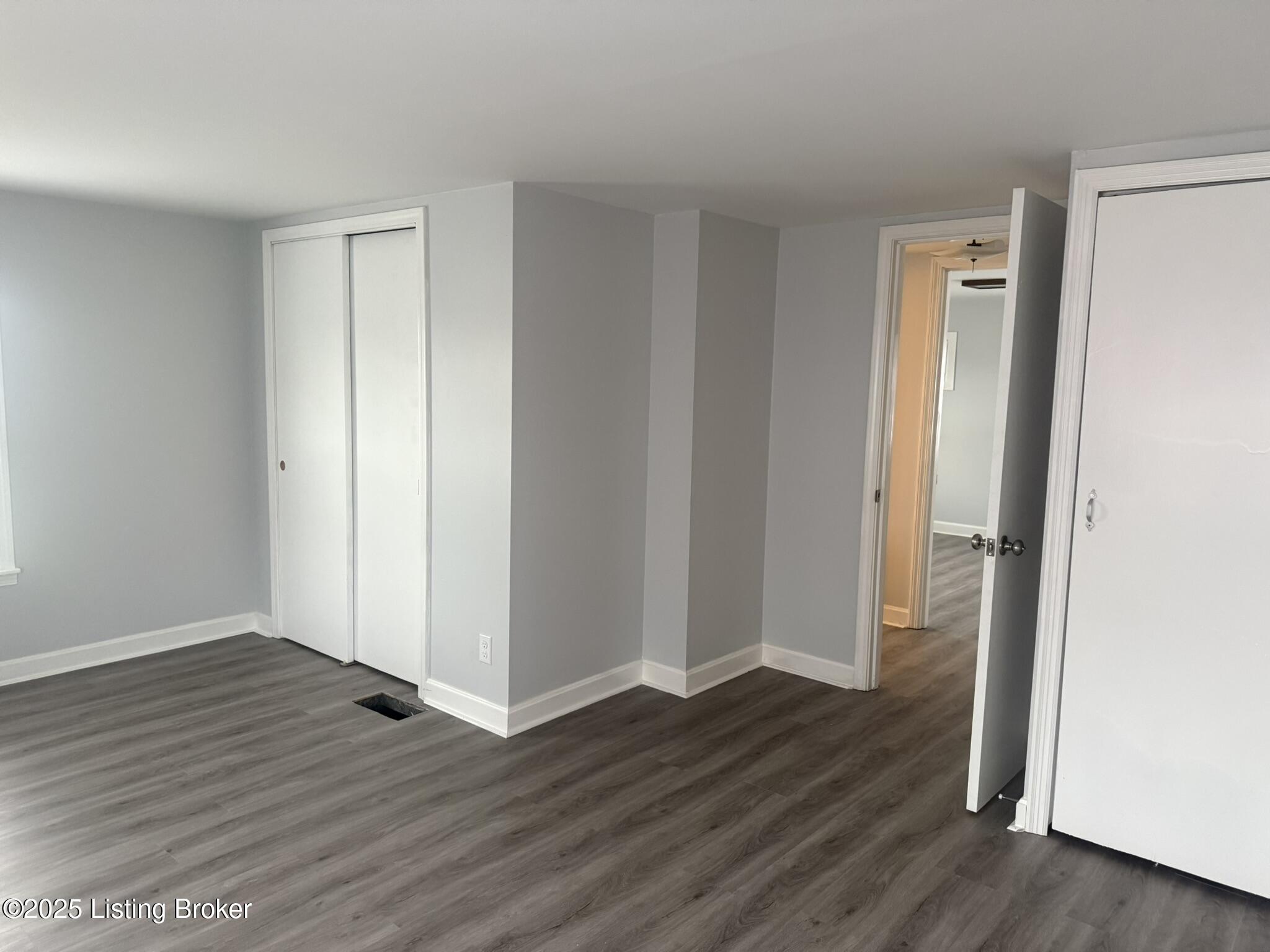 1818 Lewiston Dr Property Photo 21