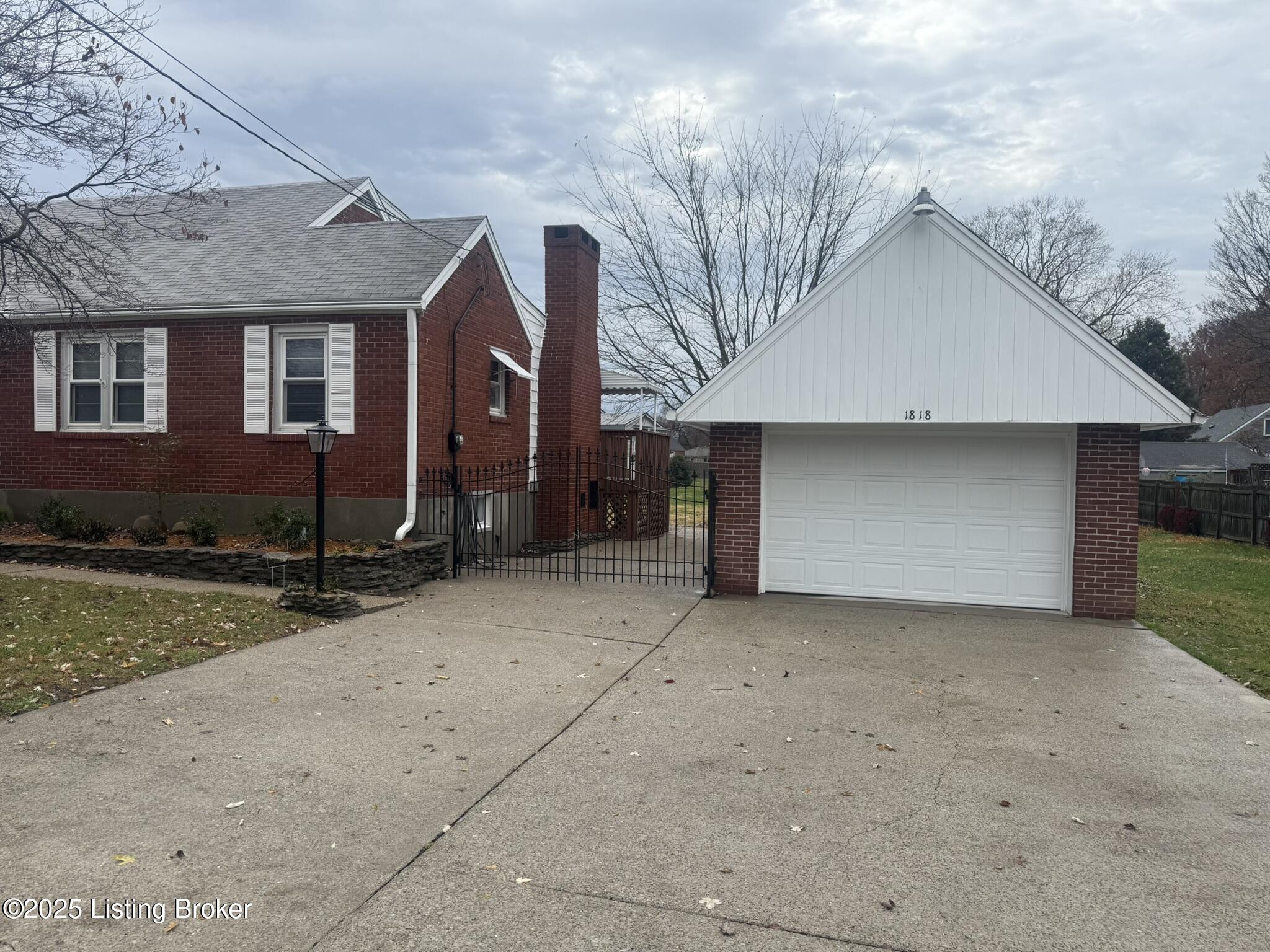 1818 Lewiston Dr Property Photo 26