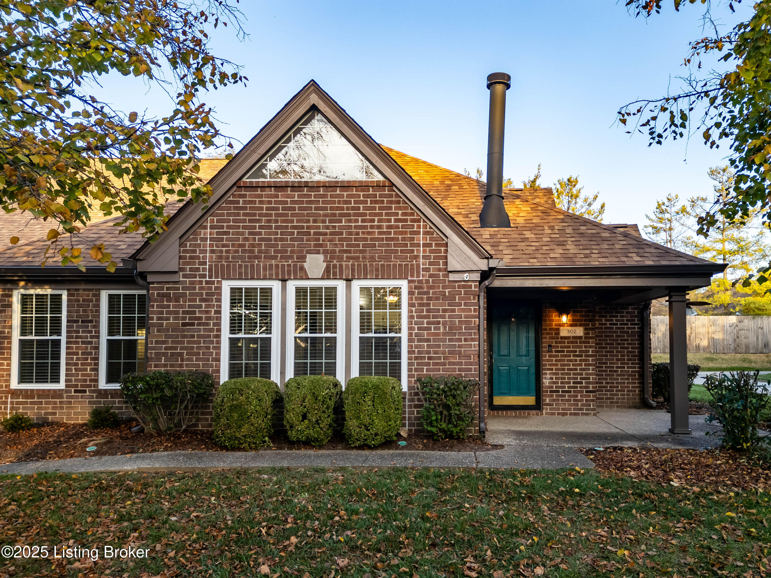302 Eastbridge Ct 302