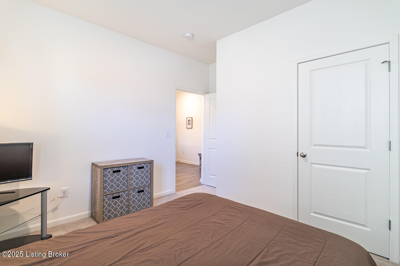 5804 Kellie Woods Dr Property Photo 23