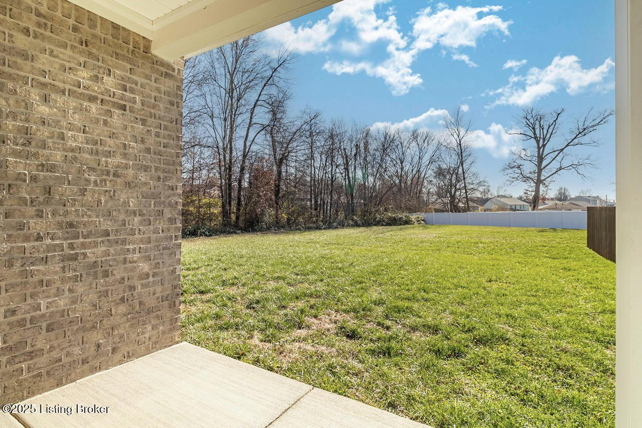 5804 Kellie Woods Dr Property Photo 38