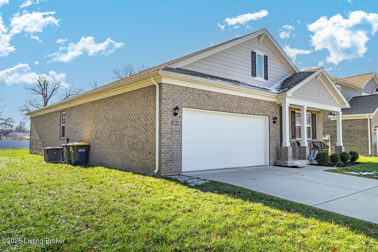 5804 Kellie Woods Dr Property Photo 45
