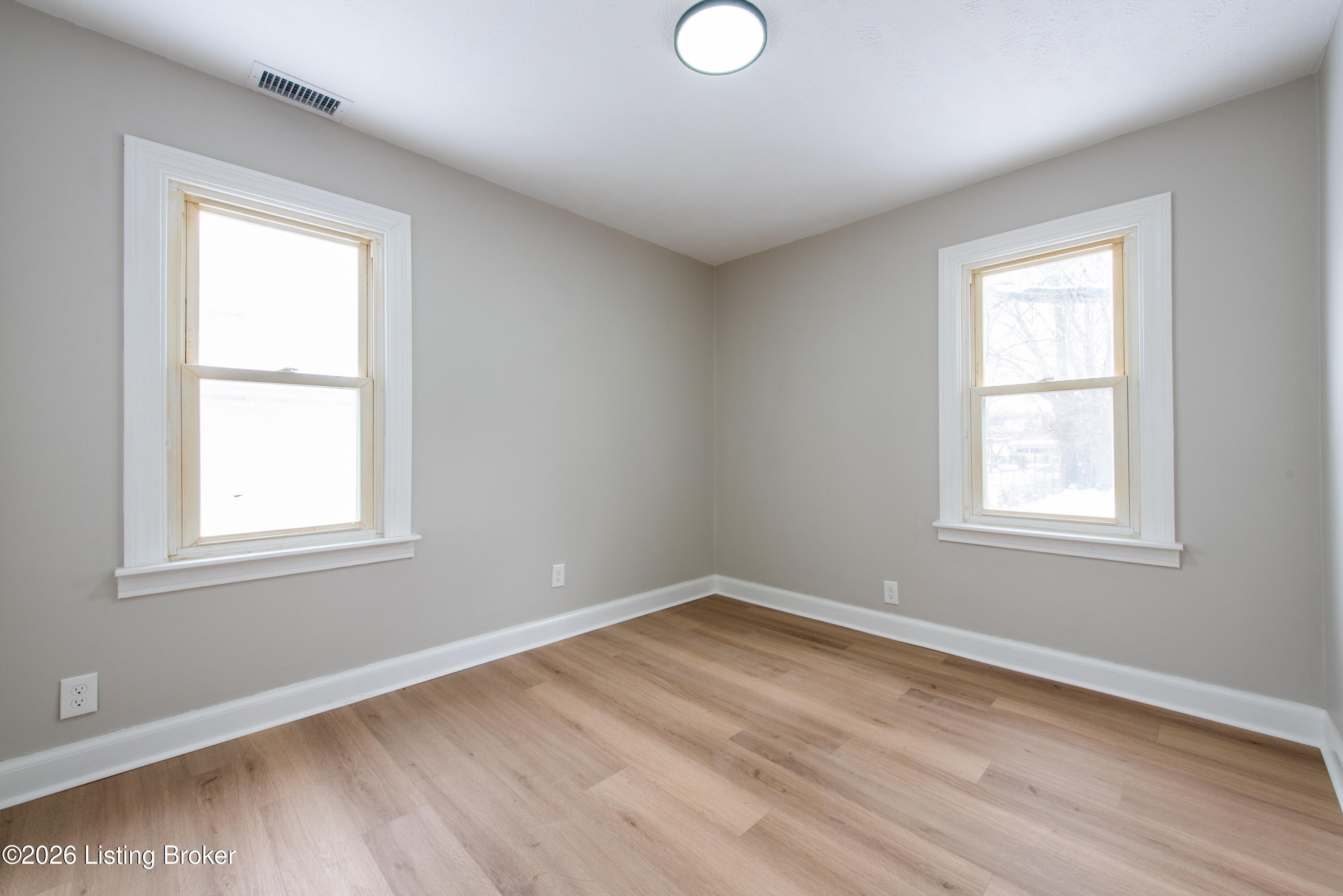 3808 Jewell Ave Property Photo 15