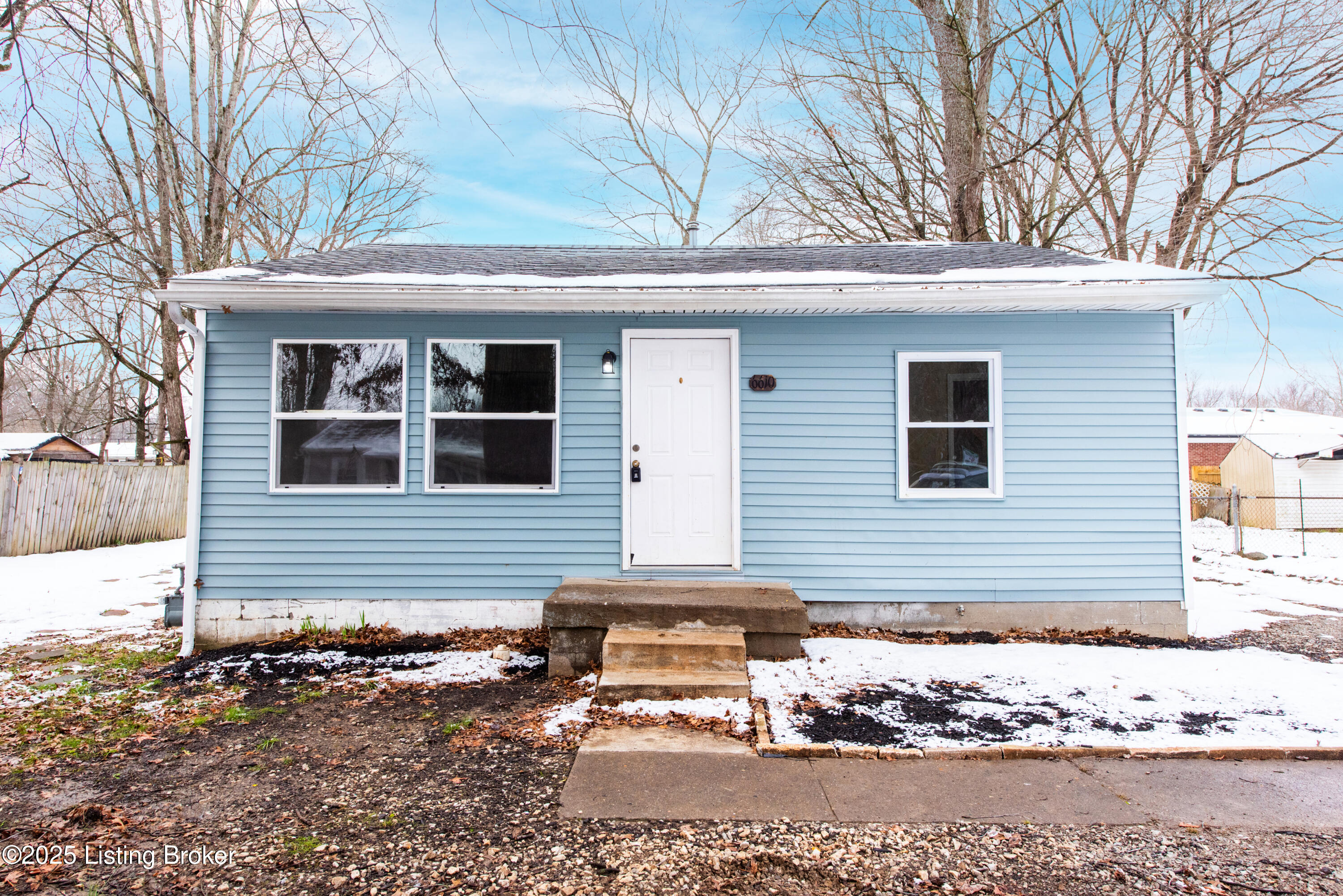 6610 Elmwood St Property Photo 1