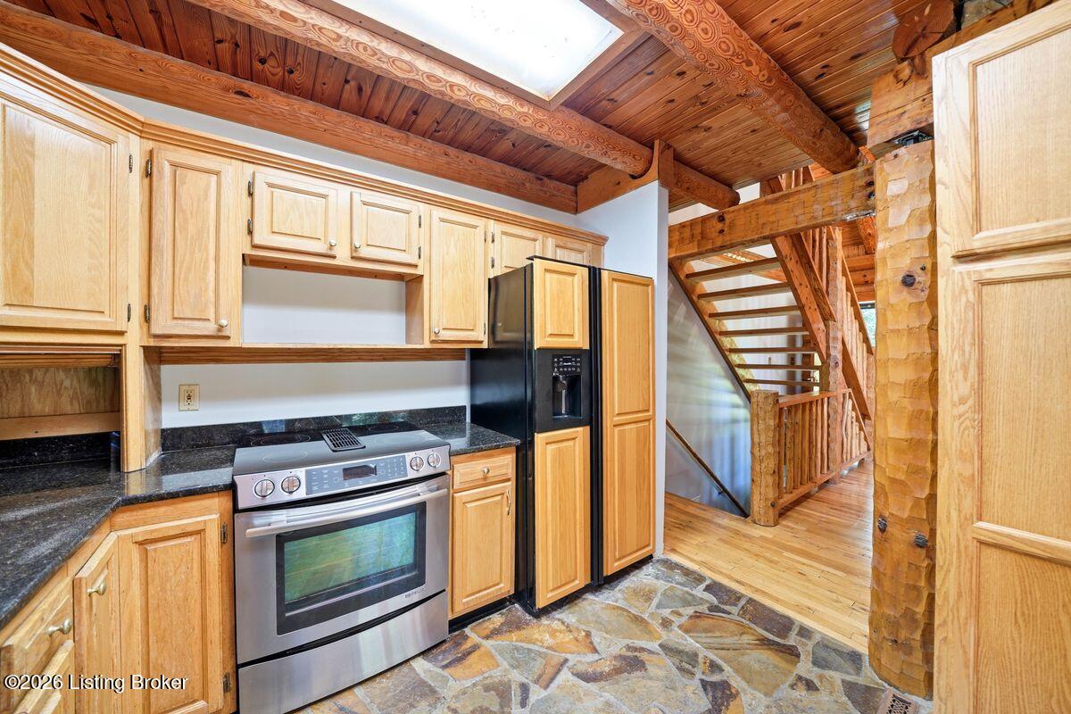 651 Bridgeport-benson Rd Property Photo 15