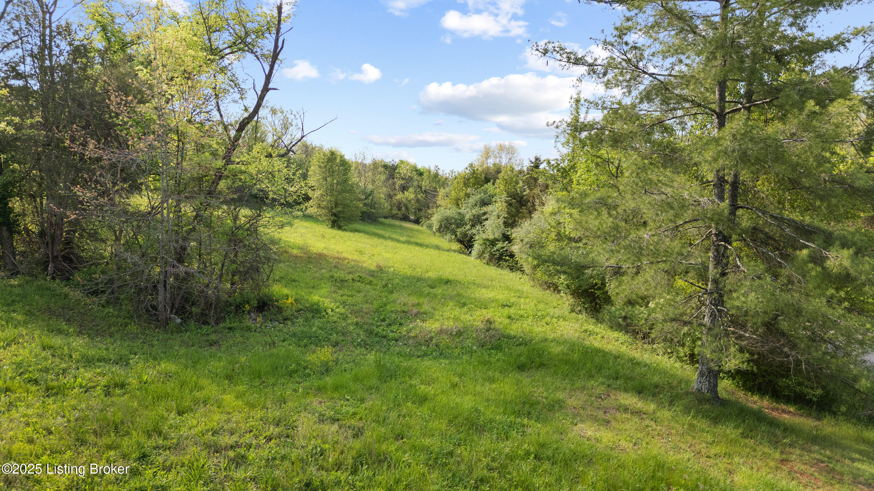 380 S 31 E Loop Property Photo 12