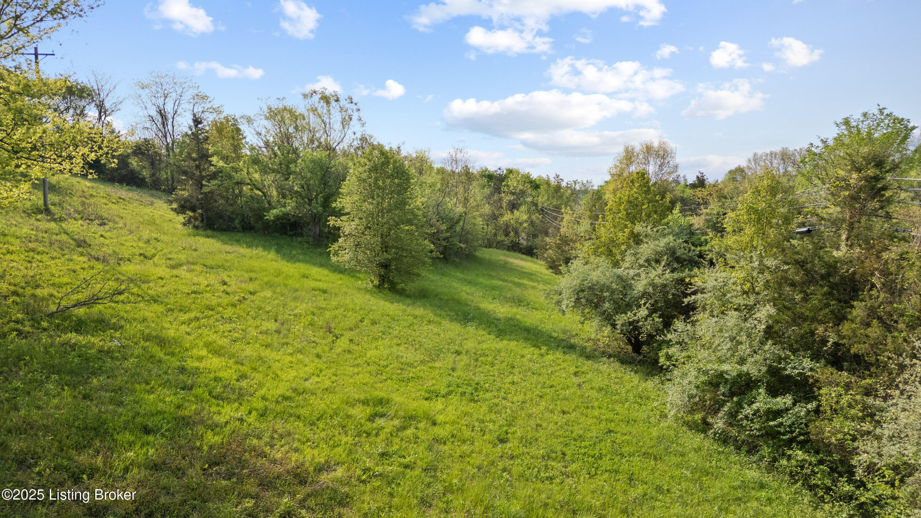 380 S 31 E Loop Property Photo 13