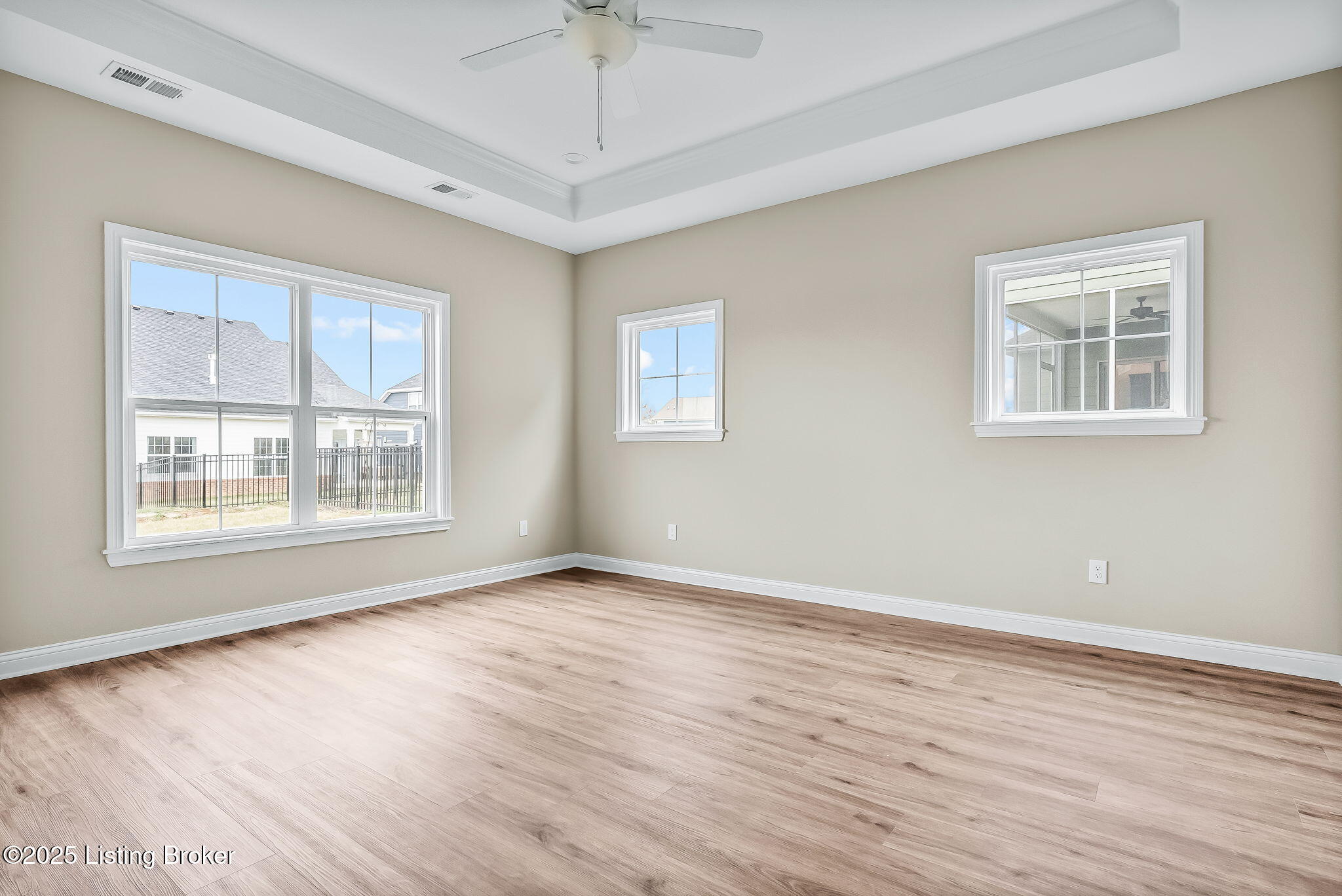 3700 Scarlet Oak Ln Property Photo 12