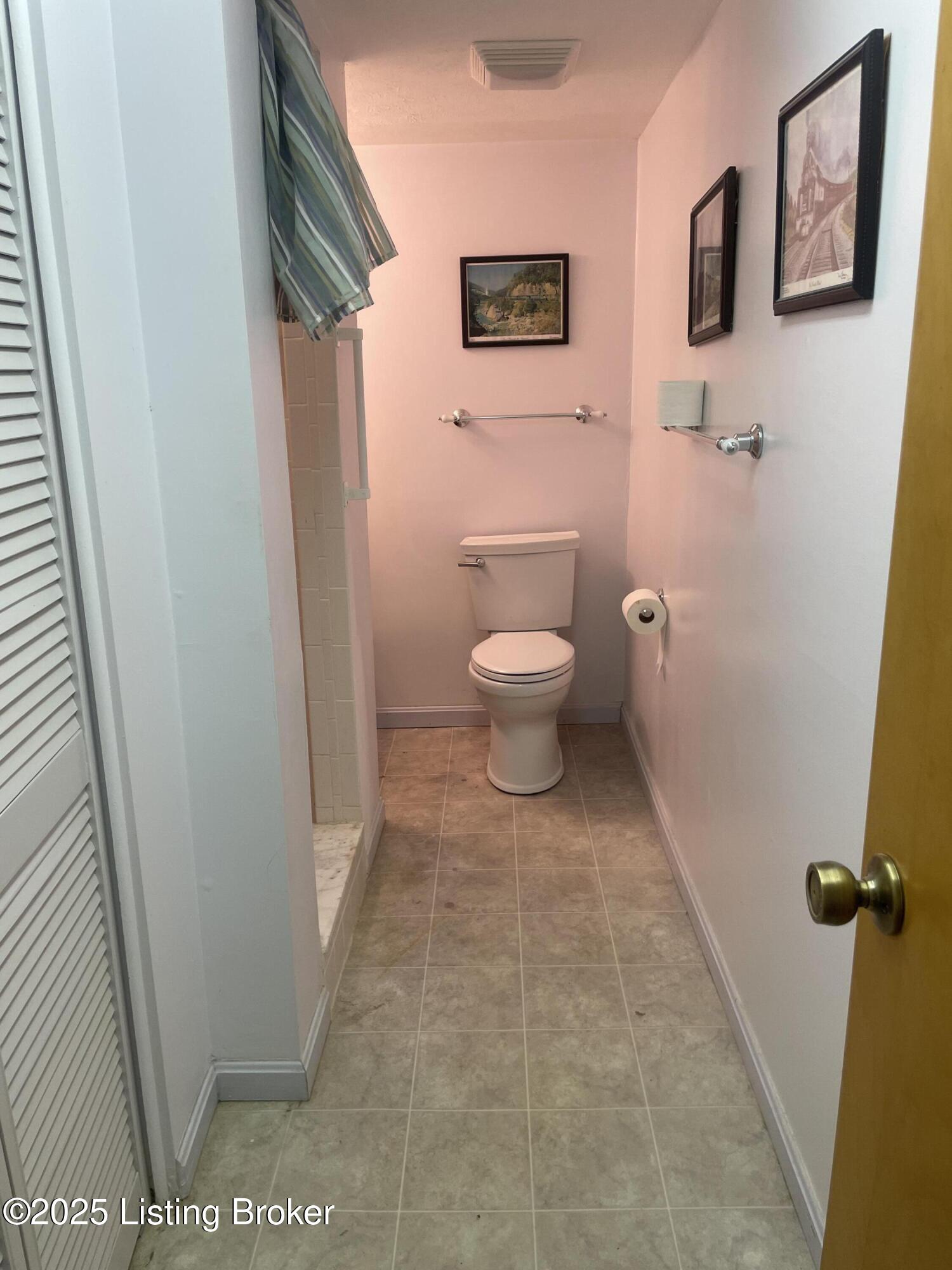 2618 Windsor Forest Dr Property Photo 18