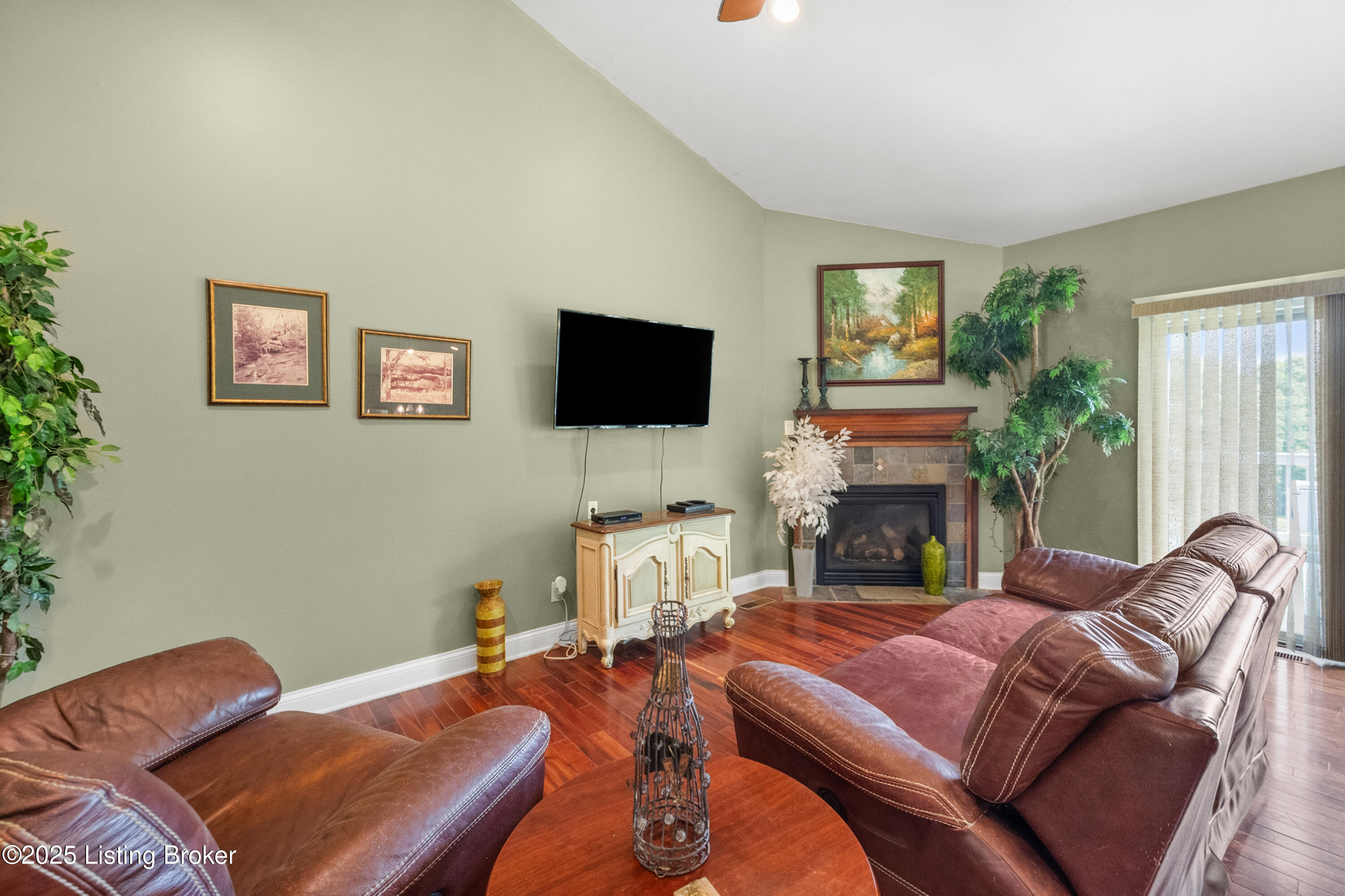 1126 Lagrange Rd Property Photo 14