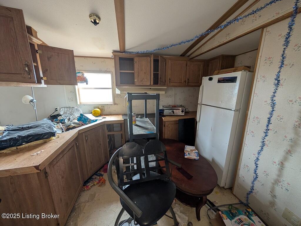 5595 State Road 56 Property Photo 11