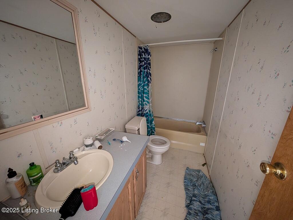 5595 State Road 56 Property Photo 13