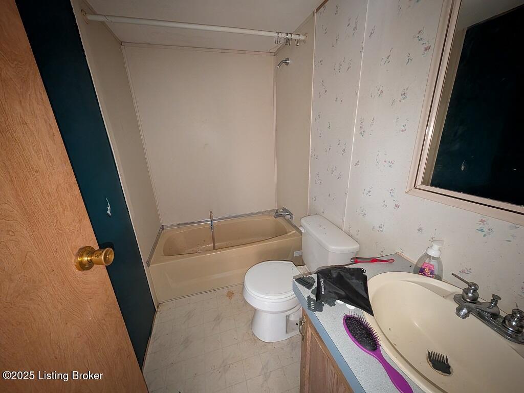 5595 State Road 56 Property Photo 16