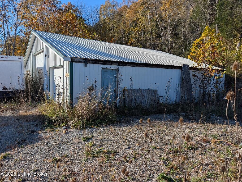 5595 State Road 56 Property Photo 19