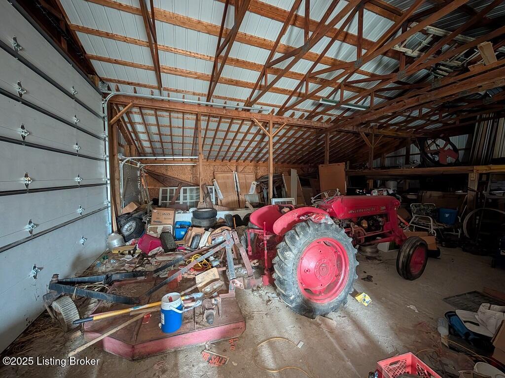 5595 State Road 56 Property Photo 21