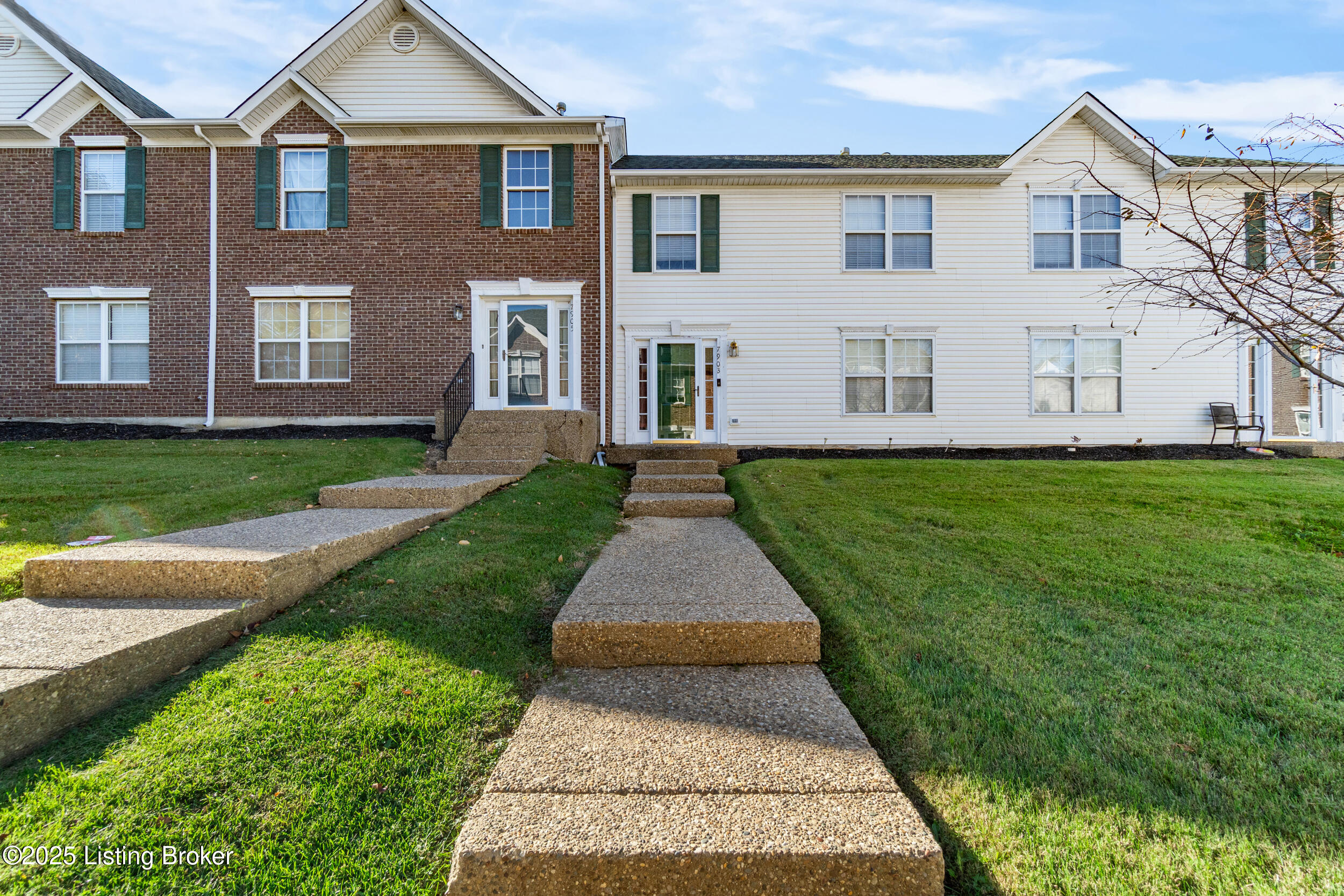 7903 Moss Green Way Property Photo 1