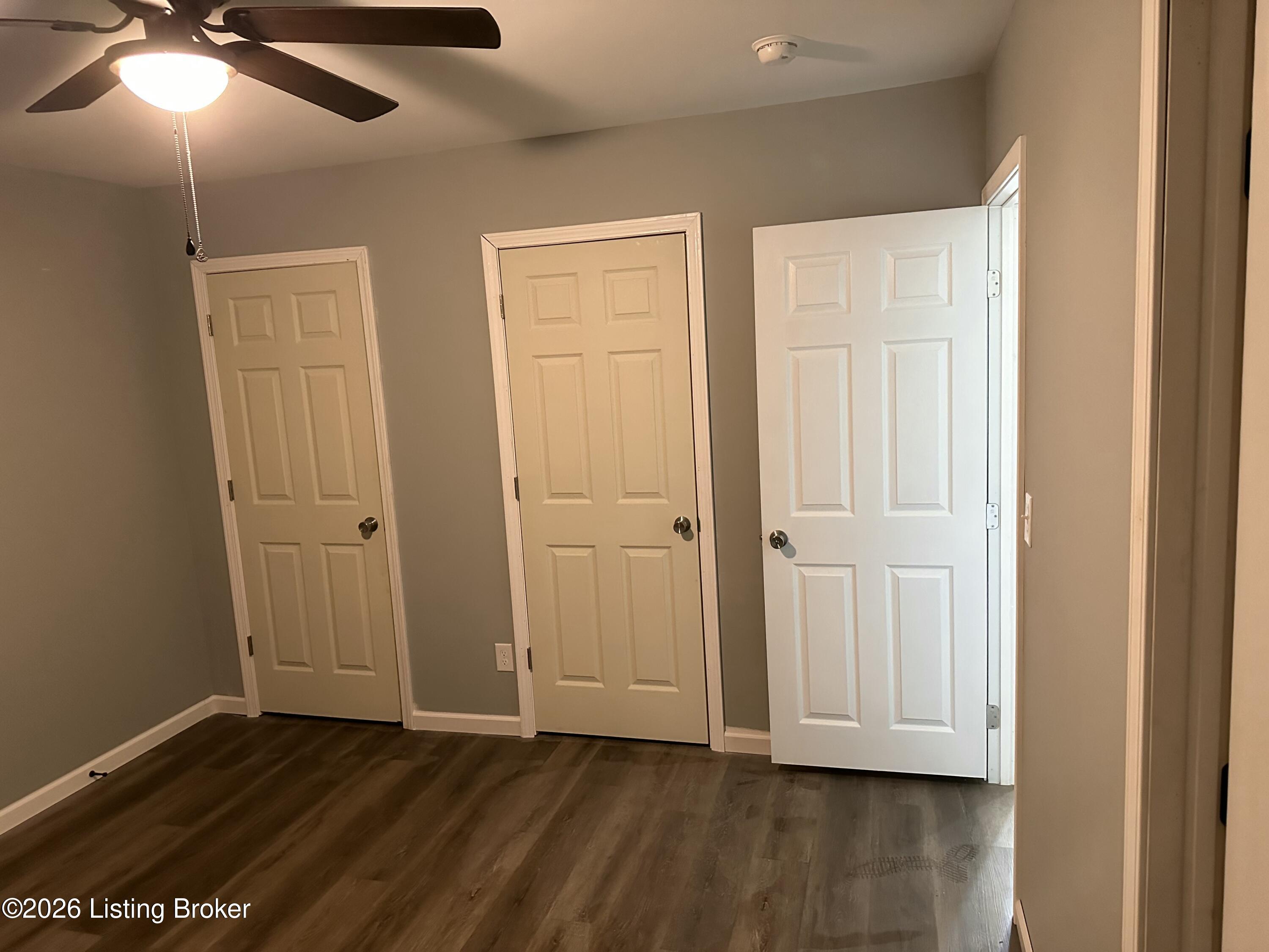 1727 Lytle St Property Photo 4