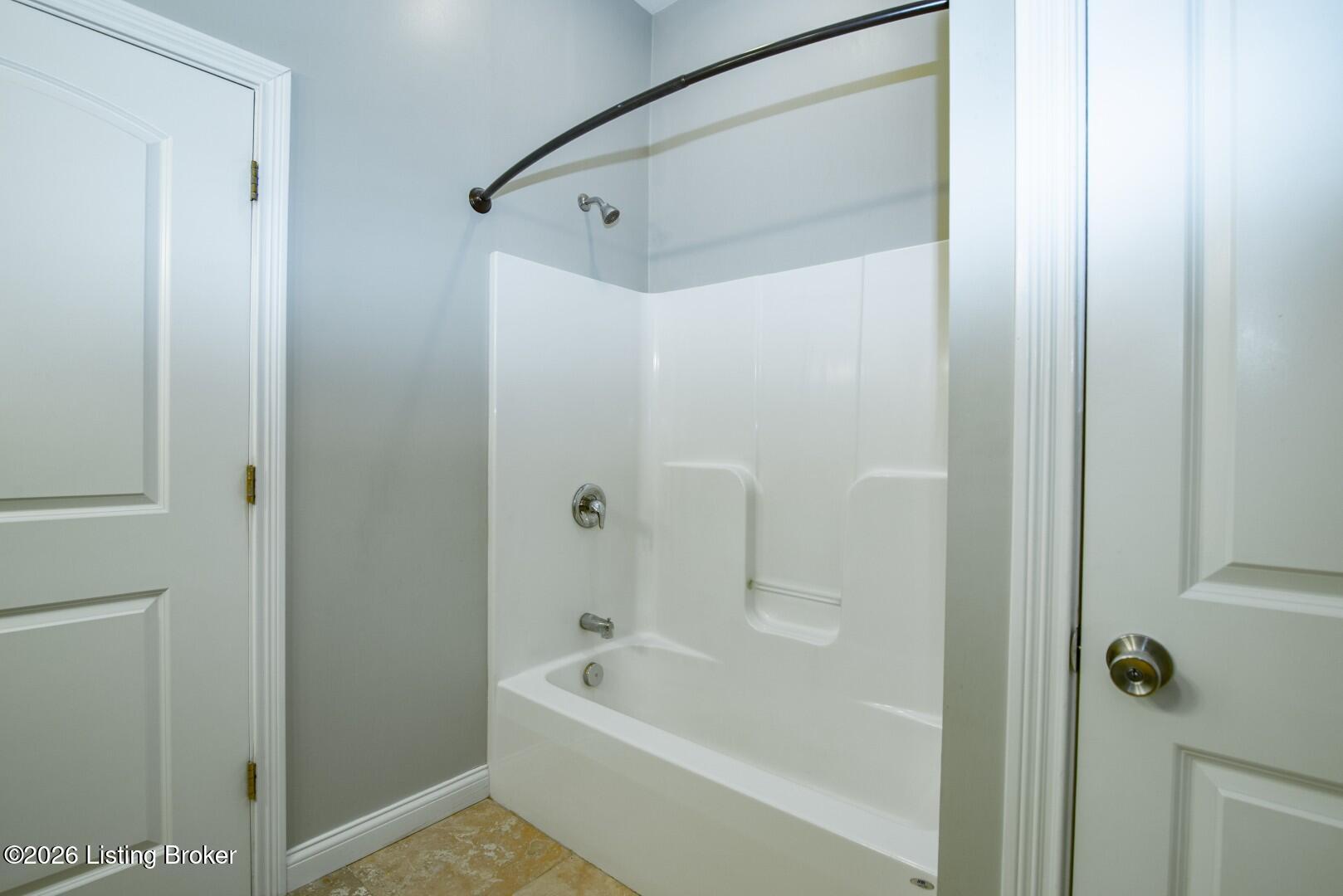 1096 Eastview Rd Property Photo 23
