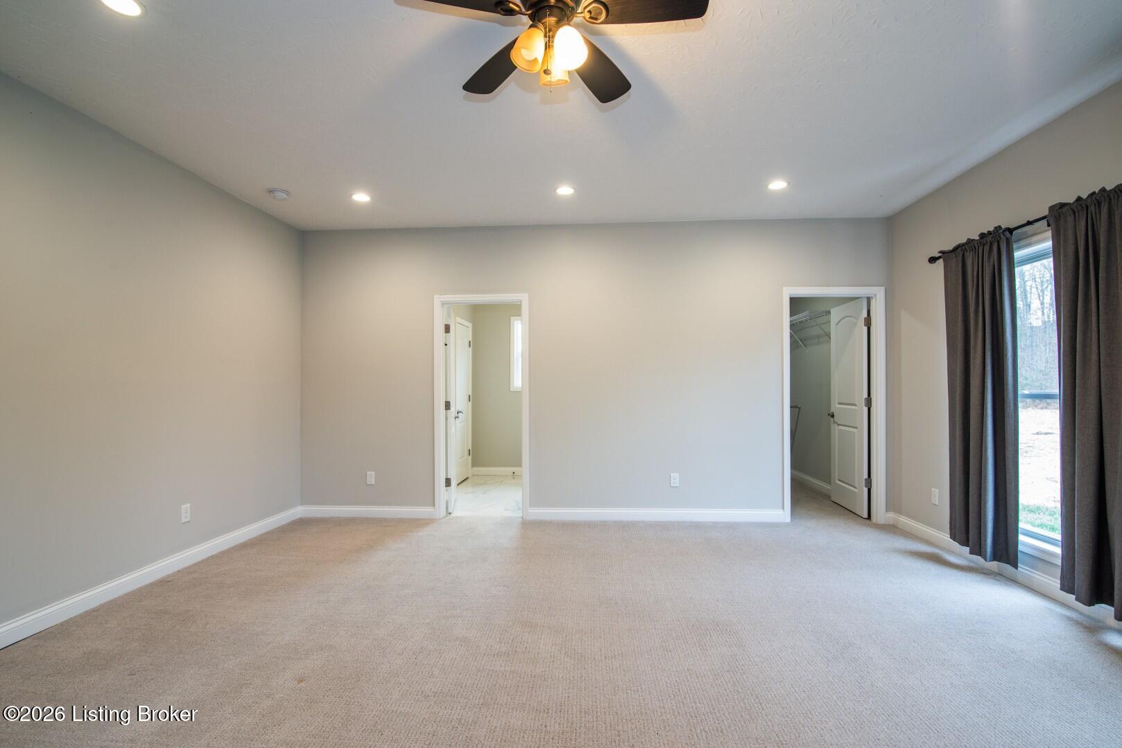 1096 Eastview Rd Property Photo 33