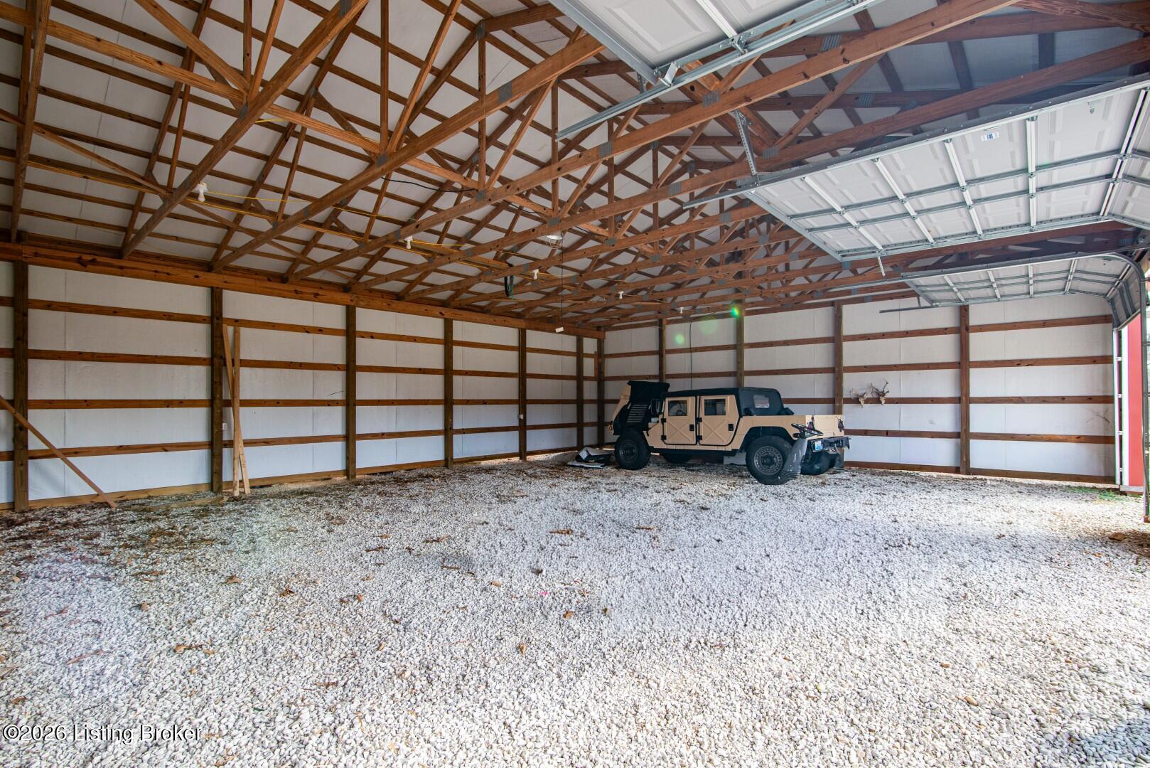 1096 Eastview Rd Property Photo 64