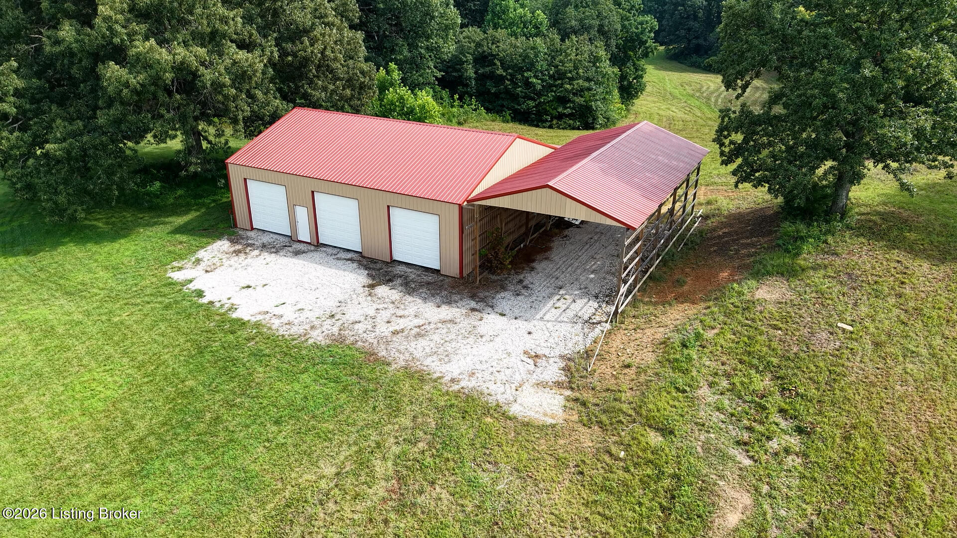 1096 Eastview Rd Property Photo 68