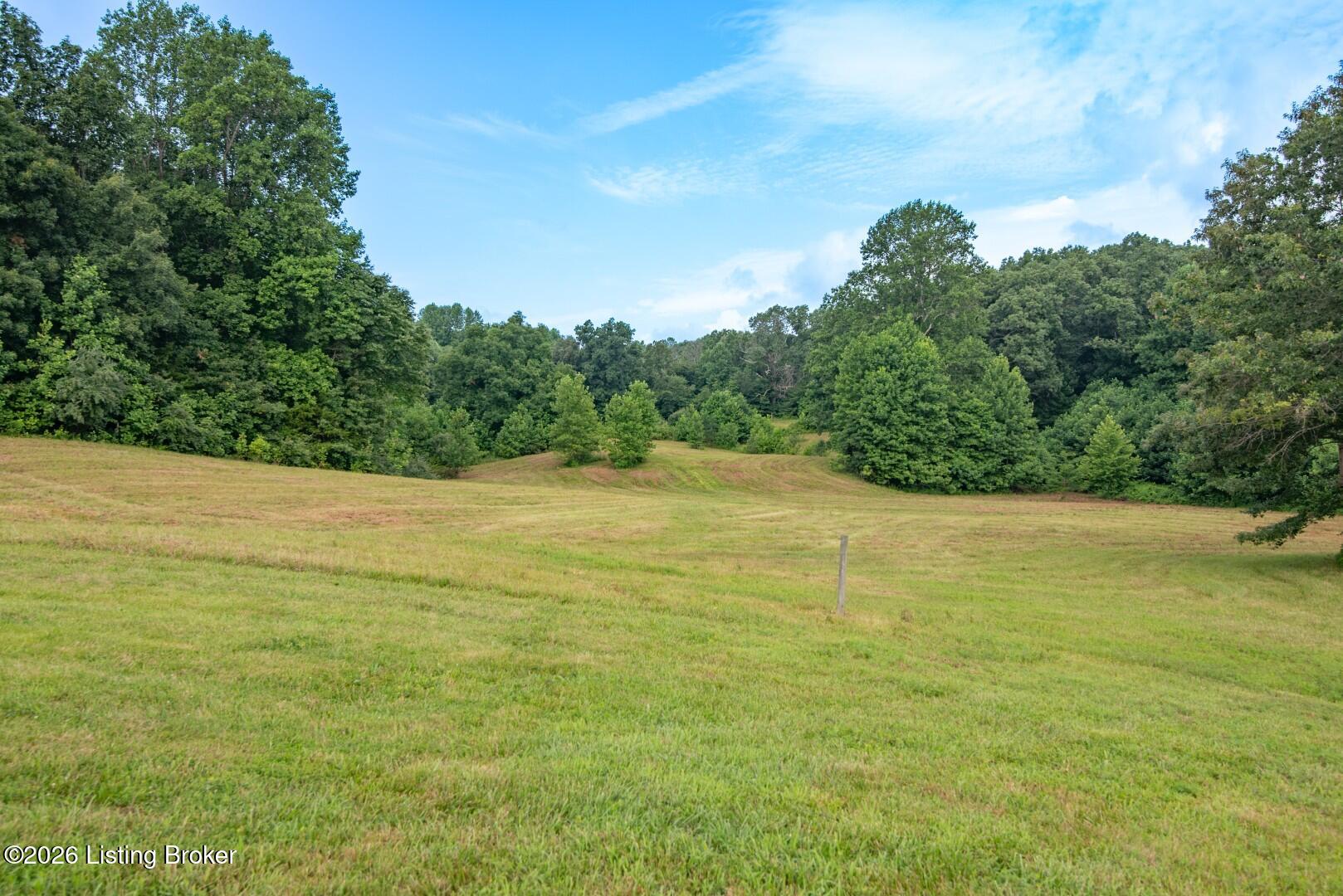 1096 Eastview Rd Property Photo 79