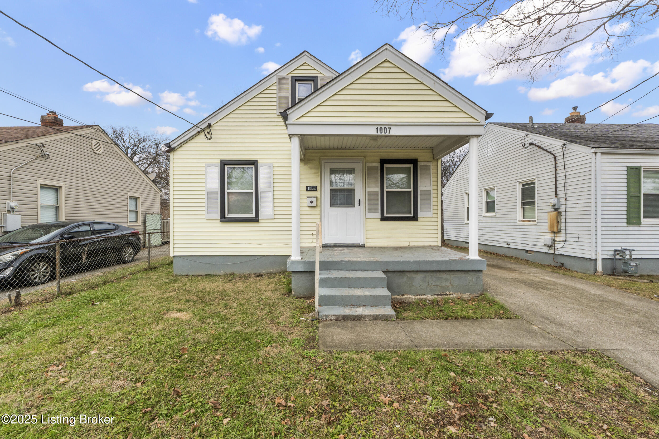 1007 Camden Ave Property Photo 1