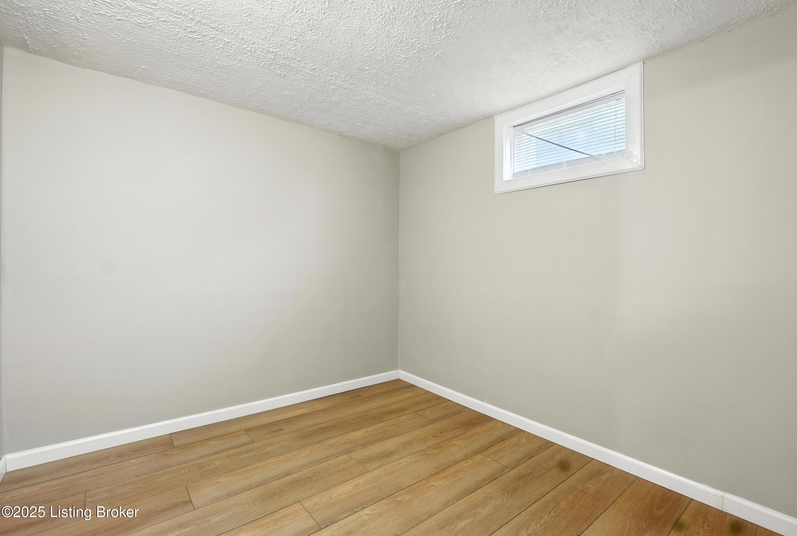 416 Franklin Ave Property Photo 20