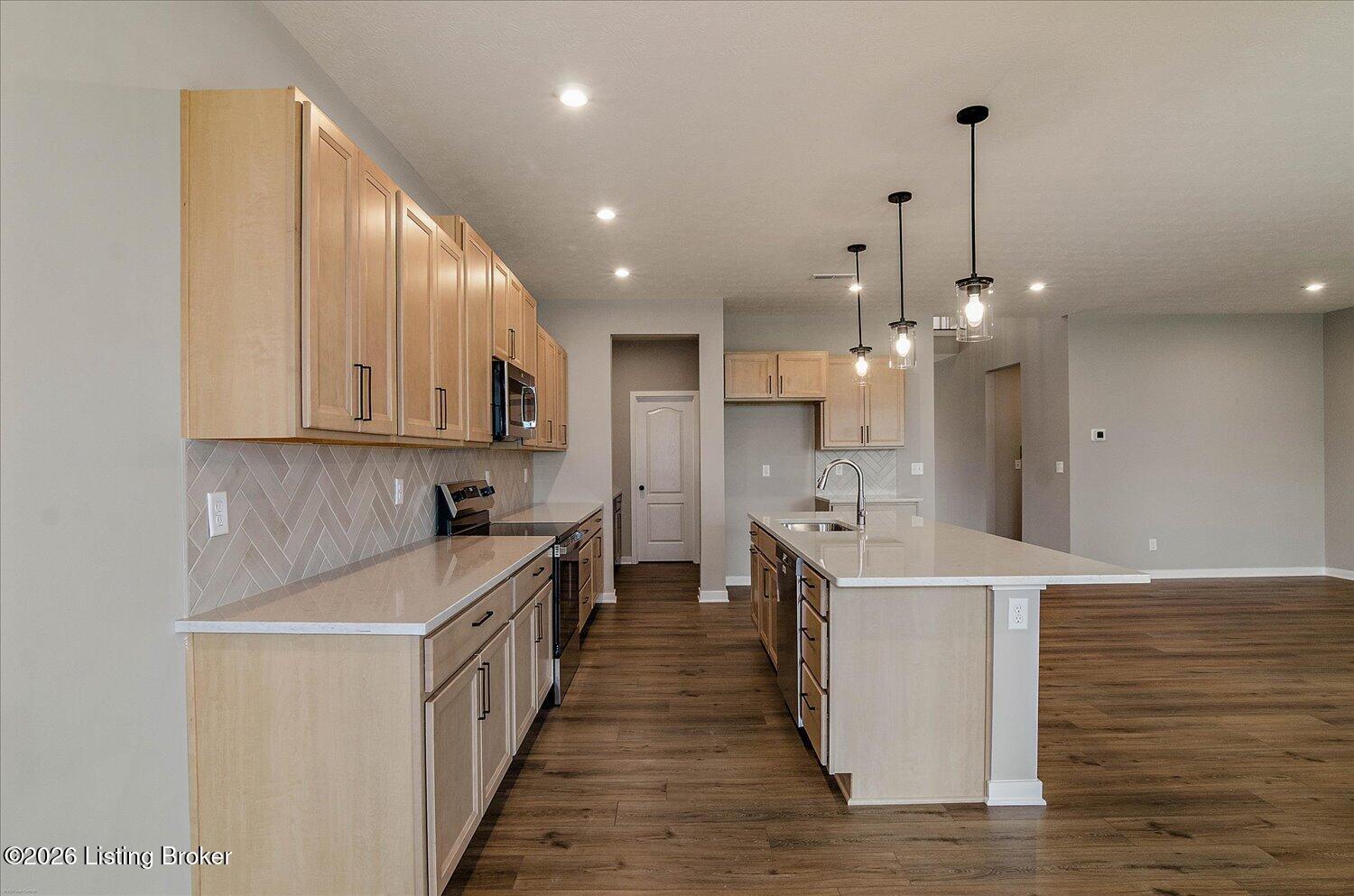 103 Dayflower Ct Property Photo 6
