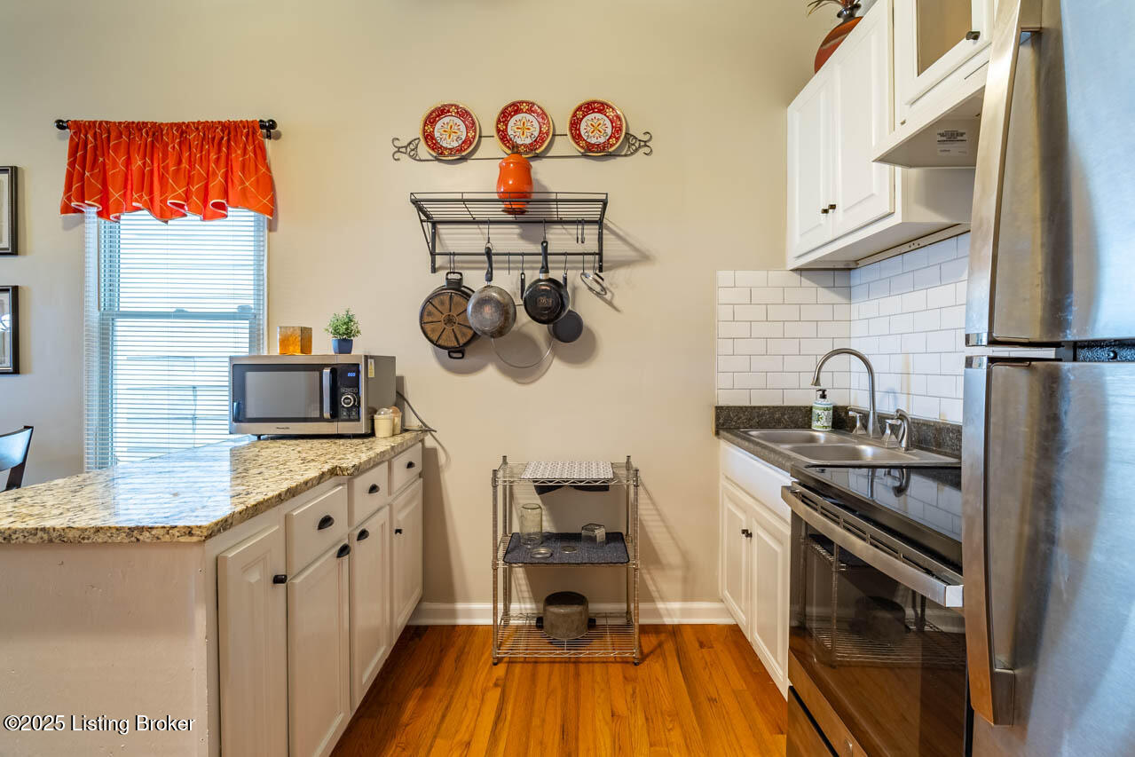 1108 Queen Ave 1 & 2 Property Photo 12