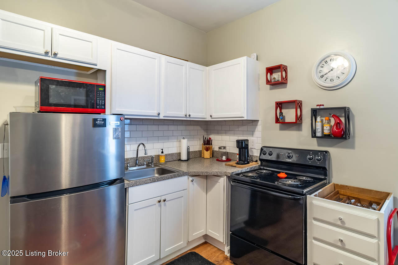 1108 Queen Ave 1 & 2 Property Photo 29