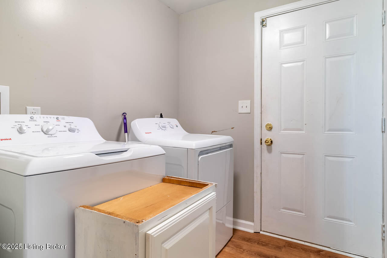 1108 Queen Ave 1 & 2 Property Photo 31