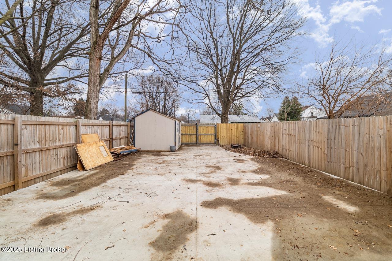 1108 Queen Ave 1 & 2 Property Photo 39