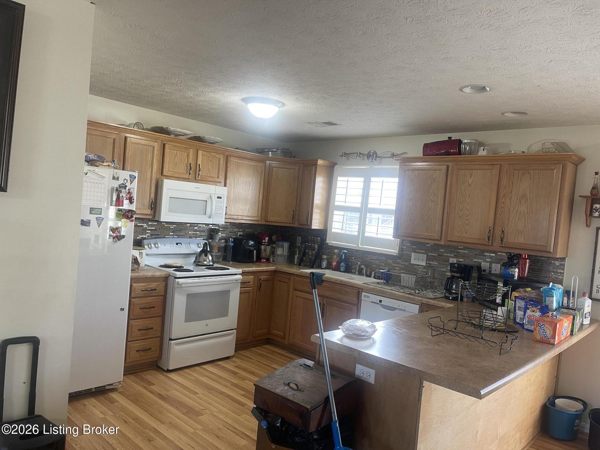 503 Fox Ridge Rd Property Photo 7