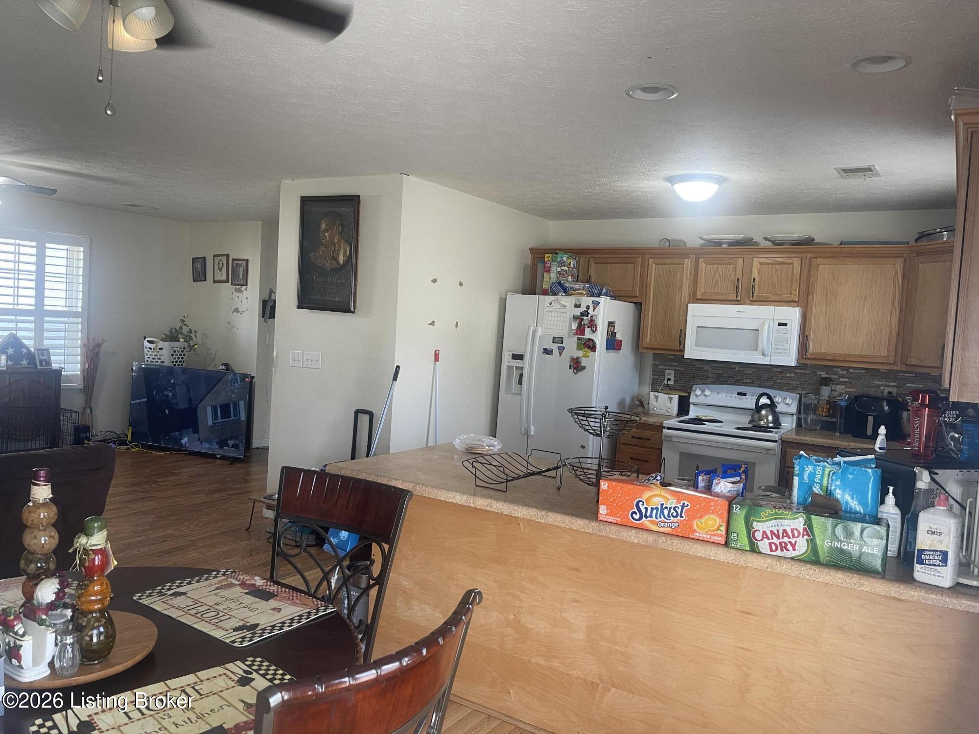 503 Fox Ridge Rd Property Photo 9