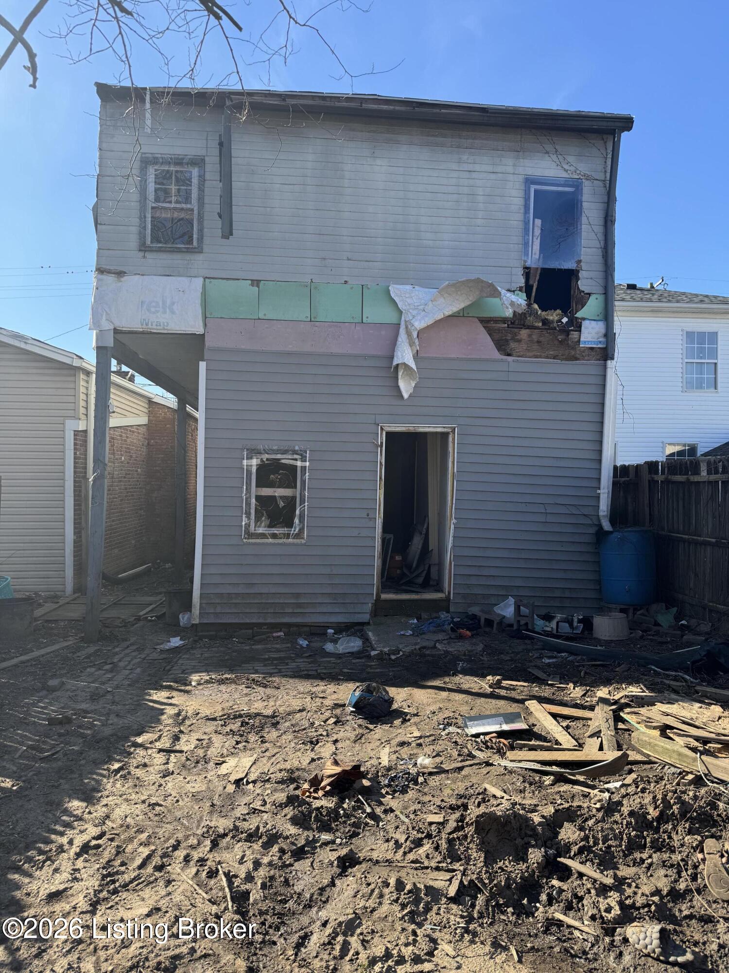 1849 Bank St Property Photo 14