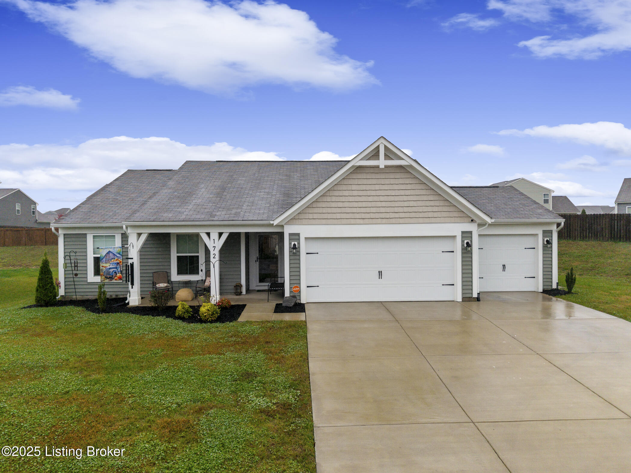 172 Sienna Dr Property Photo 6
