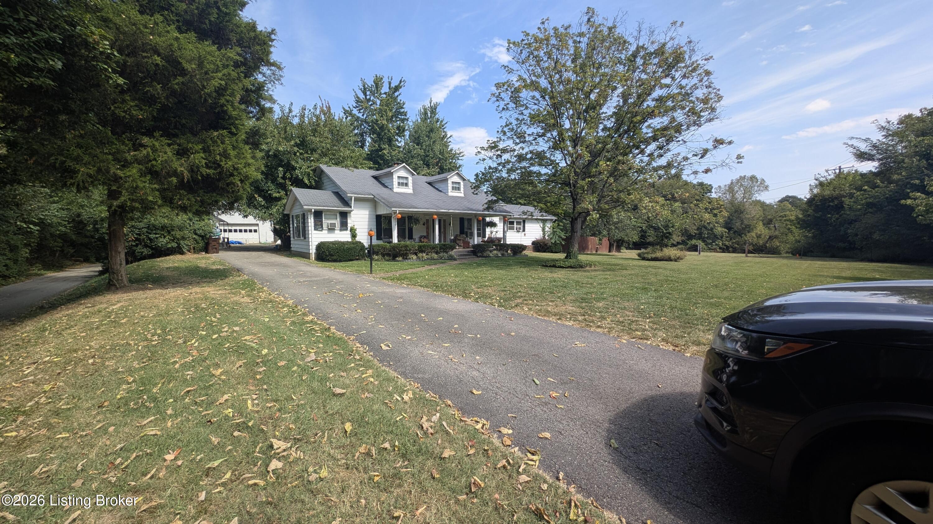 5222 Cherry Valley Rd Property Photo 3