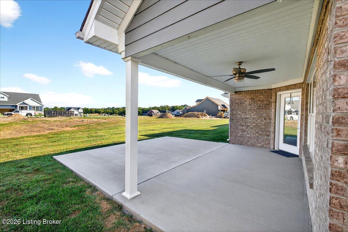 7808 Linwood Cir Property Photo 3