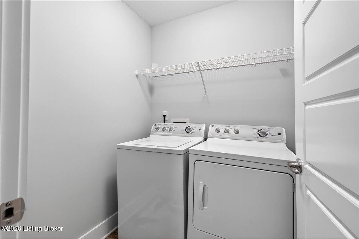 7808 Linwood Cir Property Photo 31