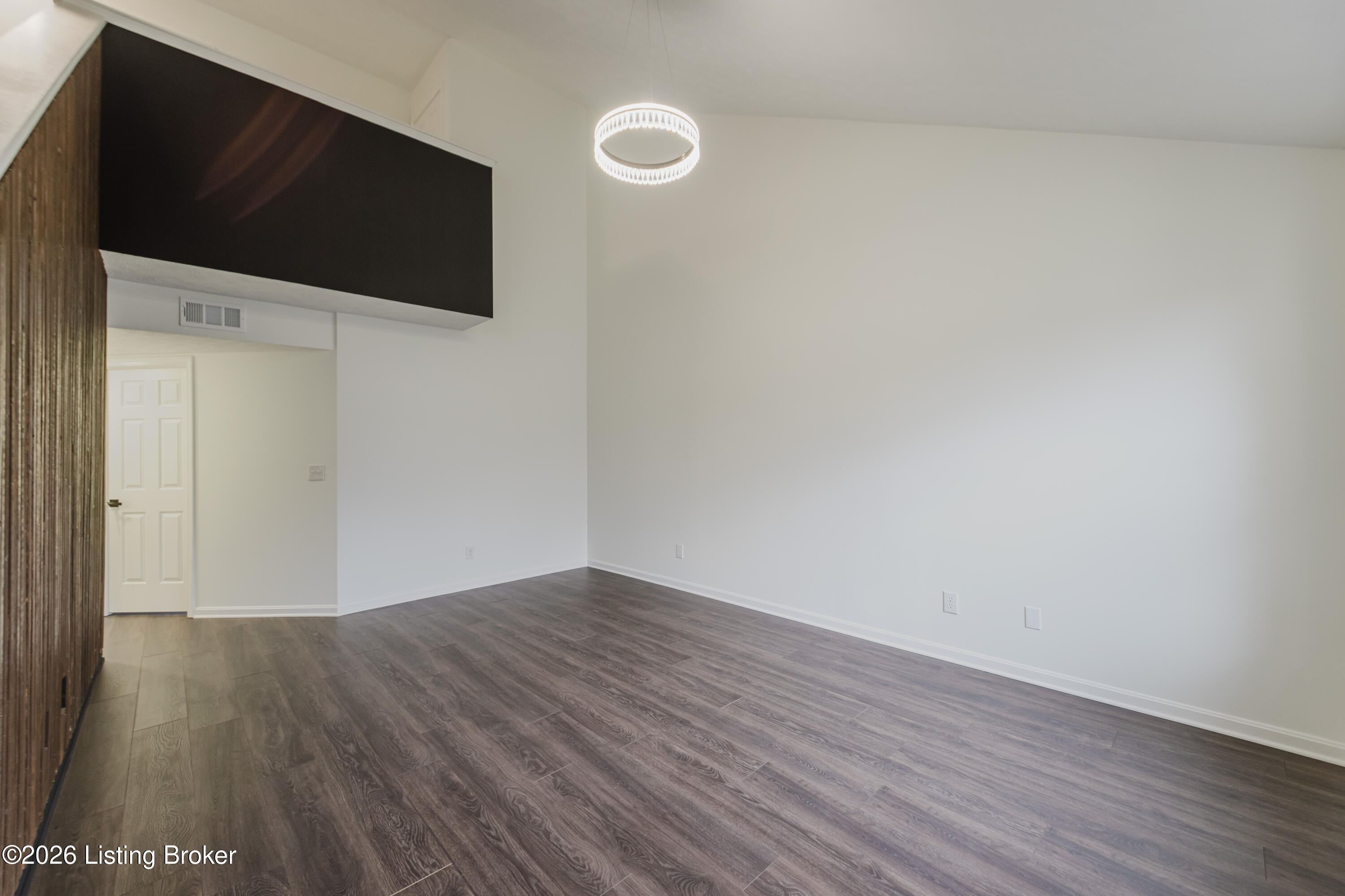 4118 Willowview Blvd Property Photo 2