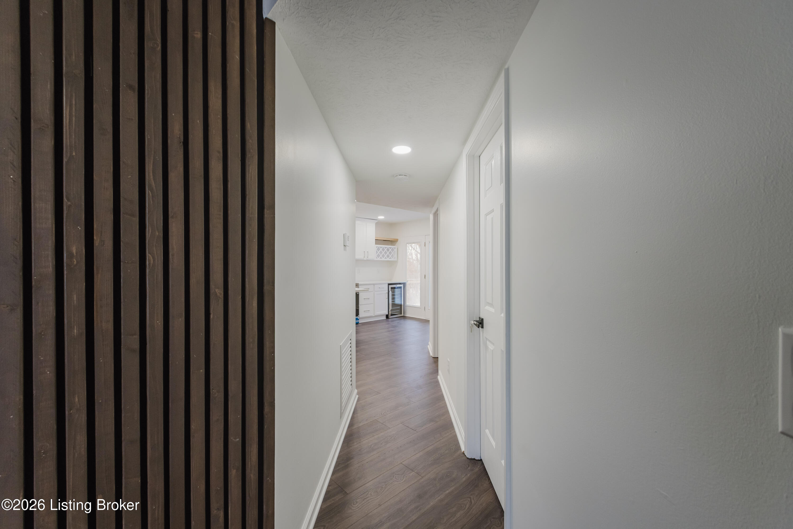 4118 Willowview Blvd Property Photo 6