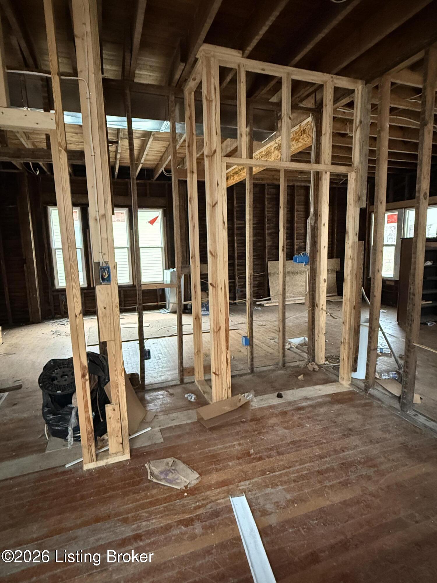635 Cecil Ave Property Photo 13