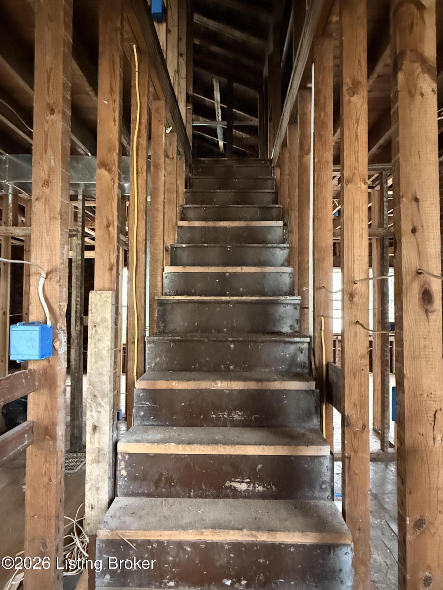 635 Cecil Ave Property Photo 15