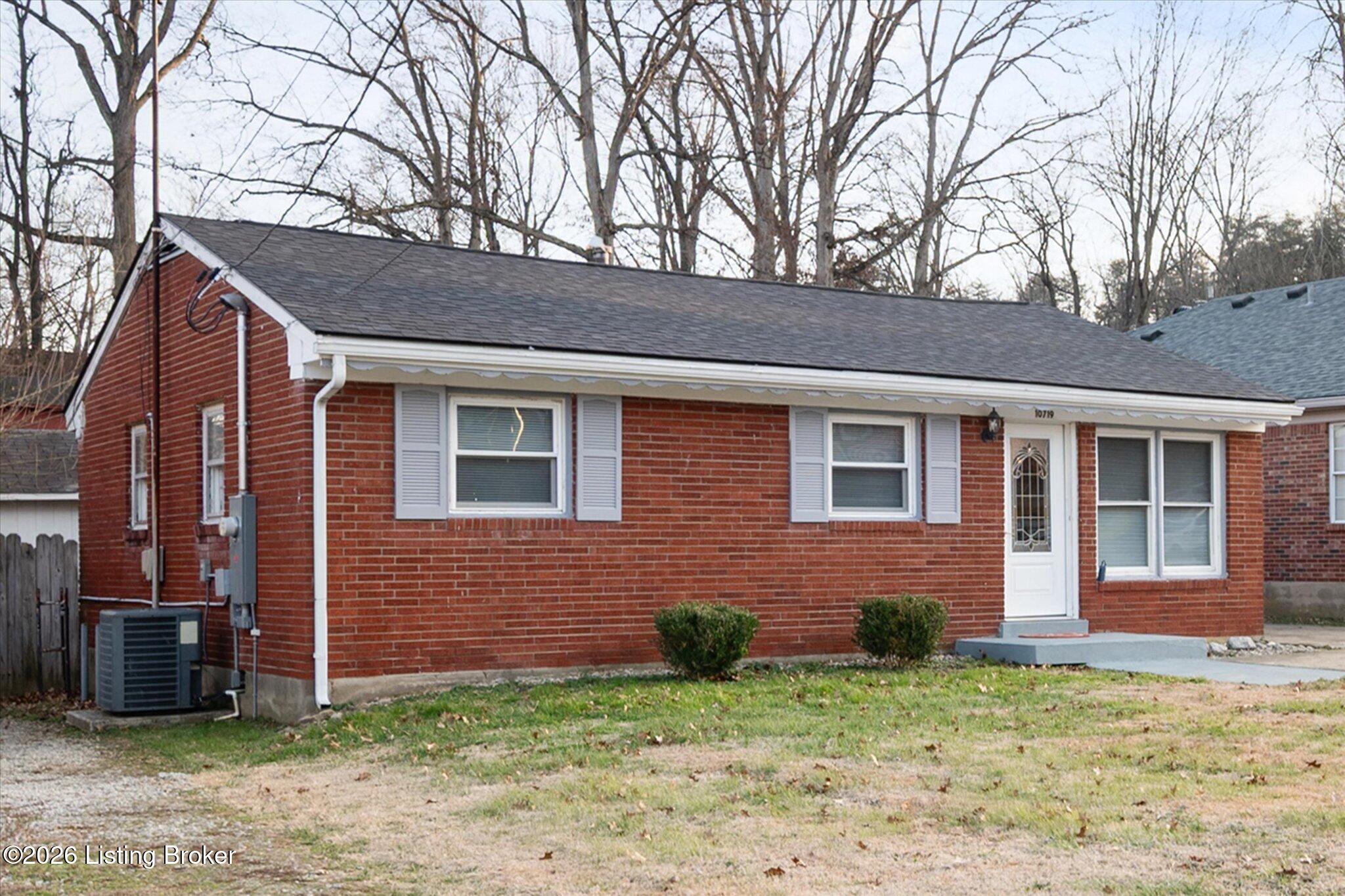 10719 Charlene Dr Property Photo 2